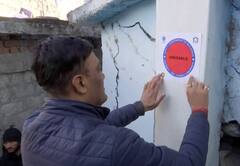 राहत शिविरों में रह रहे जोशीमठ के प्रभावितों को मिलीं ये सुविधाएं, 1.50 लाख रुपए की अंतरिम राहत देने का काम