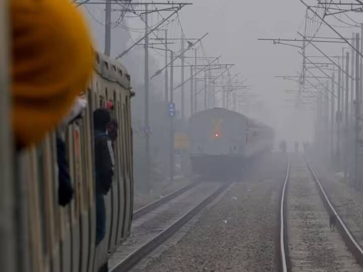 List of Indian Railway: over 350 trains cancelled today 14th january 2023 Cancelled Train: ગાઢ ધૂમ્મસ અને ઠંડીના કારણે આજે રેલવેએ કેન્સલ કરી 350થી વધુ ટ્રેનો, કેટલીયે રિશિડ્યૂલ, જુઓ અહીં લિસ્ટ........