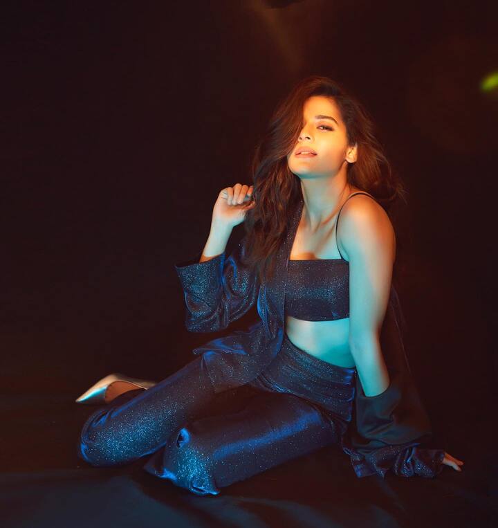 ‘ఓరి దేవుడా’ సినిమాతో టాలీవుడ్ ప్రేక్షకులకు పరిచయమైన అందాల భామ మిథిలా పాల్కర్, తొలి సినిమాతోనే ప్రేక్షకులను కట్టిపడేసింది. అందం అభినయంతో అమ్మడు మంచి మార్కులు కొట్టేసింది.