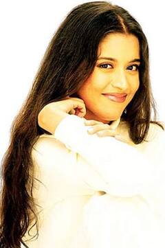 Anu Aggarwal से लेकर Namrata Shirodkar तक, फिल्मों में बेशुमार कामयाबी पाने के बाद भी पर्दे से गायब हुईं ये हसीनाएं