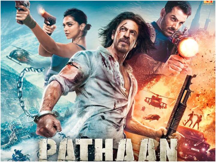 पठाण चित्रपटाचे दिग्दर्शन  सिद्धार्थ आनंदने केलं आहे.  (Yash Raj Films/twitter)