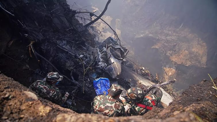 Nepal Aircraft Crash : 72 Seater Plane Accident Pokhara international Airport Rescue operation deatch Toll latest News Nepal Aircraft Crash : ਨੇਪਾਲ ਜਹਾਜ਼ ਹਾਦਸੇ 'ਚ 40 ਲੋਕਾਂ ਦੀ ਮੌਤ, ਅਥਾਰਟੀ ਦਾ ਦਾਅਵਾ - ਮੌਸਮ ਨਹੀਂ ਬਲਕਿ ਤਕਨੀਕੀ ਖਰਾਬੀ ਕਾਰਨ ਹੋਇਆ ਹਾਦਸਾ