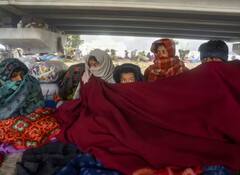 दिल्ली में गलन के साथ शीतलहर का कहर, आईएमडी ने लोगों को घर न निकलने की दी सलाह 