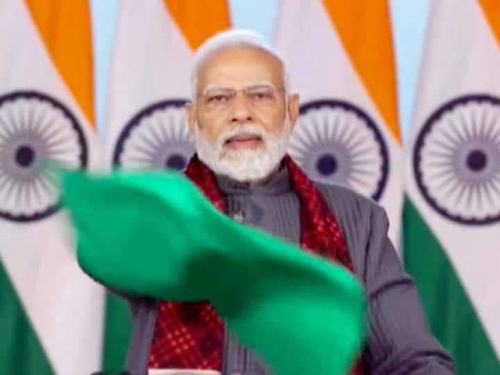 Prime Minister Narendra Modi flags off Vande Bharat Express train connecting Secunderabad and Visakhapatnam, via video conferencing, in New Delhi, Sunday, Jan. 15, 2023.  (Source: PTI)