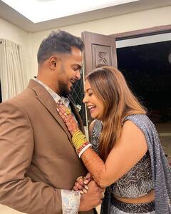 Devoleena Bhattacharjee ने पति शाहनवाज शेख संग सेलिब्रेट की वन मंथ एनिवर्सरी, शेयर की रोमांटिक फोटोज