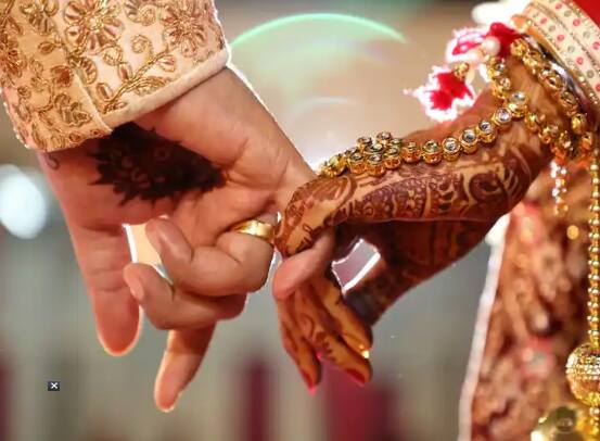 A girl from Assam cheated a young man from Porbandar in the name of marriage Porbandar: પોરબંદરના યુવકે મેટ્રોમોનિયલ વેબસાઈટના માધ્યમથી કર્યા લગ્ન, ગૂગલ પર પત્નીની હકિકત જાણી તો પગ નીચેથી જમીન સરકી ગઈ