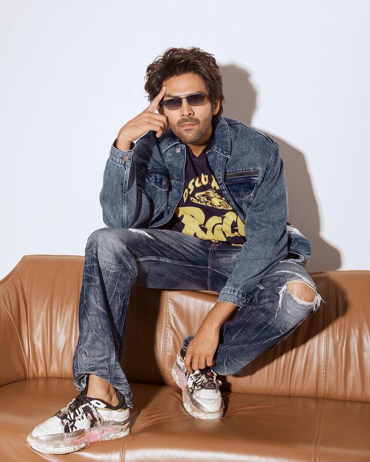 अगर आपको भी अपने पार्टनर को इंप्रेस करना है तो अभिनेता कार्तिक आर्यन के लुक्स पर एक बार नजर जरूर डालें.