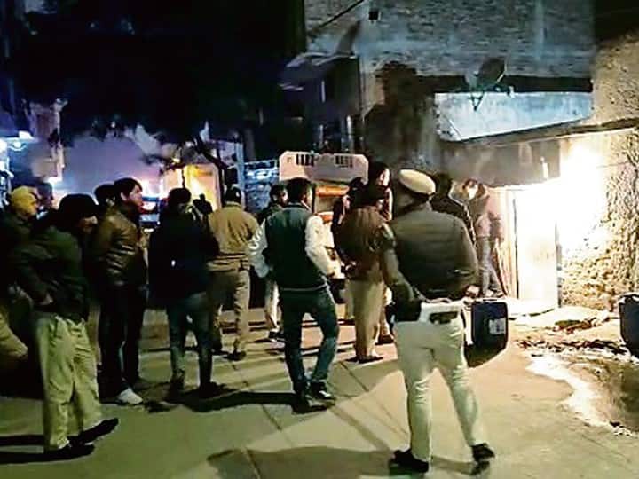 two terrorists jagga and naushad custody of delhi police met accused of attack on red fort 26 जनवरी से पहले रच रहे थे साजिश! गिरफ्तार आतंकियों पर खुलासा- लाल किले पर हमले के आरोपी से हुई थी मुलाकात