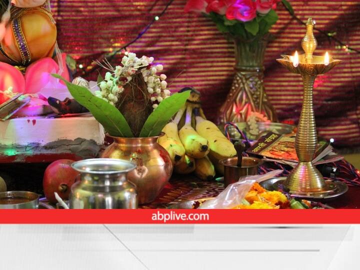 एकादशी का दिन भगवान विष्णु को समर्पित होता है. इस दिन साफ और सच्चे मन से सिर्फ भगवान का गुणगान करना चाहिए. इस दिन अपने गुस्से पर नियंत्रण रखें और मधुर वाणी का प्रयोग करें.