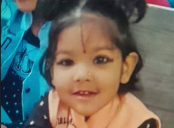 Two-and-a-half-year-old girl died of being hit by a kite string in Bhavnagar Uttarayan Festival 2023: ભાવનગરમાં પરિવાર સાથે જઈ રહેલી અઢી વર્ષની બાળકીના ગળામાં દોરી વાગતા મોત