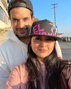 अपने प्यार करण कुंद्रा के साथ यूं विंटर एंजॉय कर रही हैं तेजस्वी प्रकाश, तस्वीरें देख फैंस लुटा रहे हैं प्यार