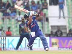 ఈ షాట్‌కి ఏం పేరు పెట్టాలి - కోహ్లీ కొట్టిన స్టన్నింగ్ సిక్సర్ చూశారా?