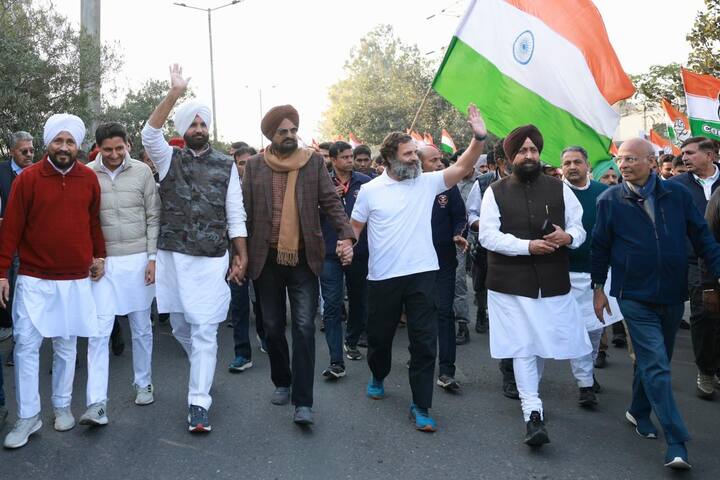 ਉਨ੍ਹਾਂ ਦੇ ਪੁੱਤਰ ਨੂੰ ਮਾਰਨ ਦੀ ਸਾਜ਼ਿਸ਼ ਰਚਣ ਵਾਲੇ ਅਜੇ ਵੀ ਕਾਨੂੰਨ ਦੀ ਗ੍ਰਿਫ਼ਤ ਤੋਂ ਬਾਹਰ ਹਨ।