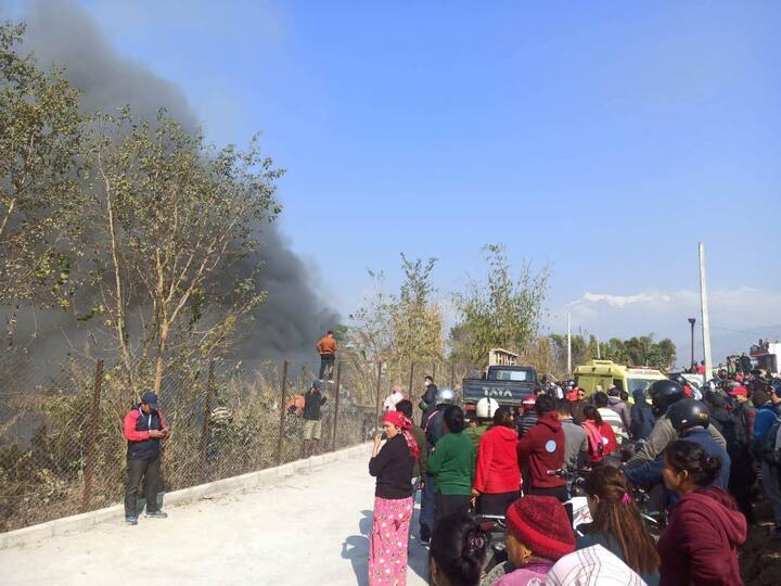 नेपाल नागरिक उड्डयन प्राधिकरण (सीएएएन) ने बताया कि येती एअरलाइंस के 9एन-एएनसी एटीआर-72 विमान ने सुबह 10 बजकर 33 मिनट पर काठमांडू के त्रिभुवन अंतरराष्ट्रीय हवाई अड्डे से उड़ान भरी थी.