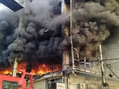 Mundka Fire: मुंडका मेट्रो स्टेशन के पास लगी भीषण आग, इसी बिल्डिंग में खाक हो गई थीं 27 जिंदगियां