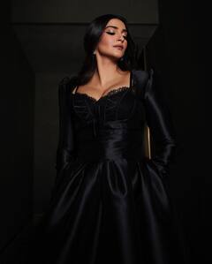 Sonam Kapoor: अभिनेत्री सोनम कपूरने दिल्या संक्रांतीच्या शुभेच्छा; पाहा फोटो!