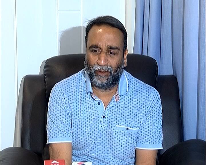 Another case of usurer terror in Ahmedabad, Tax recovery of crores against lakhs of rupees Ahmedabad: વ્યાજખોરોના આતંકની વધુ એક ઘટના, કિડની લિવર વેચીને રૂપિયા વસૂલ કરવા આપી ધમકી