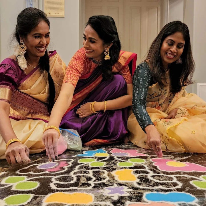 ప్రస్తుతం అమెరికాలో ఫ్యామిలీతో ఉంటుంది.Photo Credit: Laya Gorty/Instagram