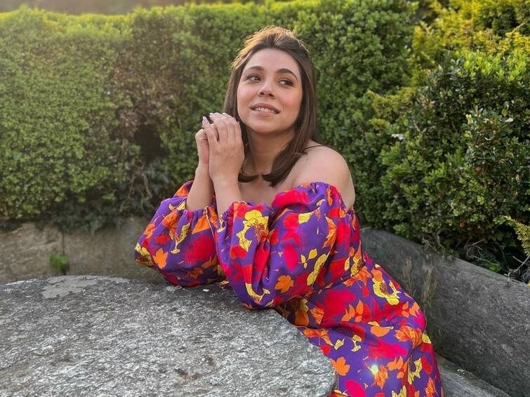 'Tripling' Actress Maanvi Gagroo Flaunts Engagement Ring, Kirti Kulhari And Others Are All Hearts 'Tripling' Actress Maanvi Gagroo Flaunts Engagement Ring, Kirti Kulhari And Others Are All Hearts