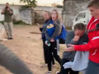 हाथी के सामने वीडियो बना रही थी लड़की, गुस्साए 'गजराज' ने सूंड से जड़ा जोरदार थप्पड़- Video