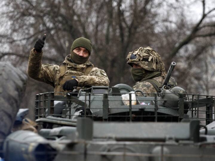 Russia Ukraine War UK PM Rishi Sunak Announced To Provide Challenger 2  Tanks And Artillery Systems to Ukraine | Russia-Ukraine War: रूस के साथ जंग  में यूक्रेन की सैन्य मदद करेगा ब्रिटेन,
