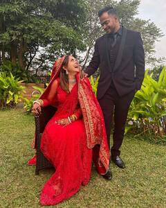 Devoleena Bhattacharjee ने पति शाहनवाज शेख संग सेलिब्रेट की वन मंथ एनिवर्सरी, शेयर की रोमांटिक फोटोज