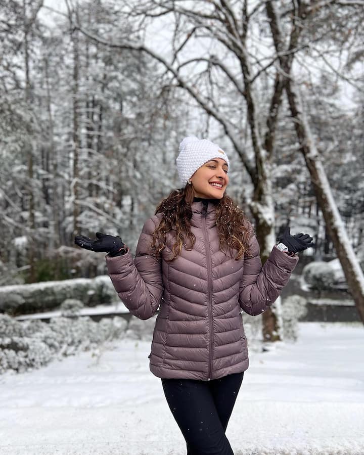 అఖండలో మెరిశాక మళ్లీ ఆమెకు మంచి సినిమా అవకాశం రాలేదు. -Image credit: Pragya Jaiswal/Instagram