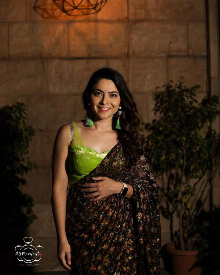 हे फोटो शेअर करत तिने मकर संक्रांतीच्या शुभेच्छा दिल्या आहेत. (फोटो सौजन्य :sonalee18588/इंस्टाग्राम)