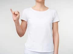 पेशाब जाने के संकेत के लिए छोटी उंगली को ही क्यों उठाया जाता है? कभी सोचा है इसका कारण