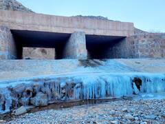 Photos: सिर्फ भारत ही नहीं इन देशों में भी पड़ रही है हाड़ जमा देने वाली ठंड, देखें तस्वीरें