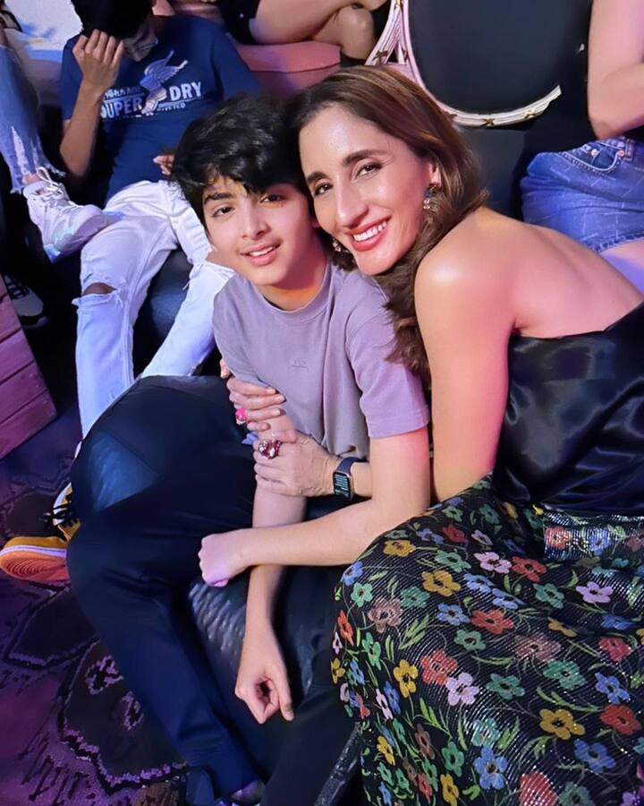 सुज़ैन की बहन, फराह खान अली ने इस कार्यक्रम की कुछ खास झलकियां शेयर की हैं.