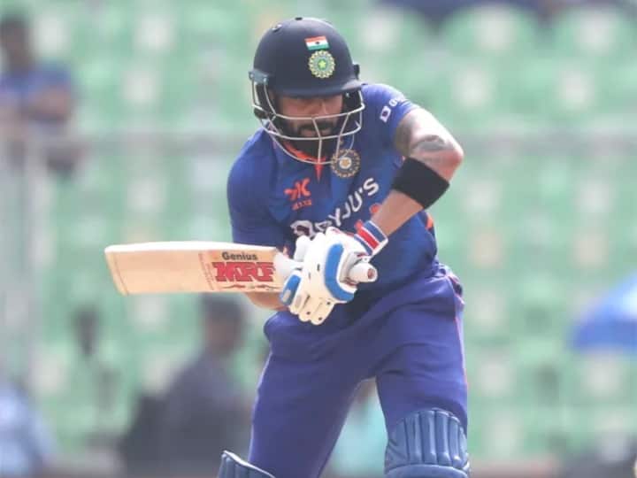 Virat Kohli Scores 74th century against Sri Lanka Thiruvananthapuram ODI inches closer to Sachin Record Virat Kohli ODI Century: రికార్డుల వేట కొనసాగిస్తున్న కింగ్ కోహ్లీ - శ్రీలంకపై అద్భుత సెంచరీ!