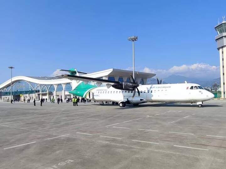 Nepal aircraft crash 72 seater plane accident pokhara international airport rescue operation deatch toll latest Nepal Aircraft Crash:નેપાળ વિમાન દુર્ઘટનામાં 40થી વધુના મોત, 5 ભારતીય પણ આ પ્લેનમાં હતા સવાર