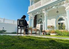 कभी बने केमिस्ट तो कभी वॉचमैन..पैसों की तंगी ने इस सुपरस्टार से ना जाने क्या-क्या करवा दिया!