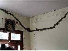 औरैया में रहस्यमयी तरीके से करीब एक दर्जन पक्के मकान में दरार, ग्रामीणों में दहशत, पलायन भी शुरू 