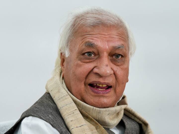 kufra fatwas no place in islam says kerala governor arif mohammad khan 'हिंदी बोलने पर भी मिल जाता था फतवा, इस्लाम में इनकी...', केरल गवर्नर आरिफ मोहम्मद खान भड़के