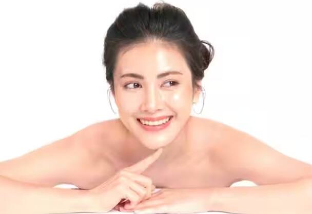 Use this home remedy, aloe vera, to reduce the effects of aging on the skin Skin care tips: વધતી ઉંમરની સ્કિન પર અસરને ઓછી કરે છે આ ઘરેલુ નુસખા, એલોવેરાનો આ રીતે કરો ઉપયોગ