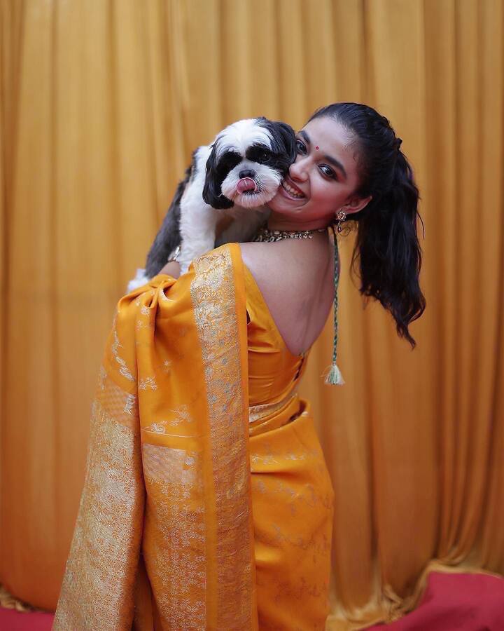 కీర్తి సురేష్ అందమైన ఫోటోలు  -Image Credit: Keerthy Suresh/Instagram