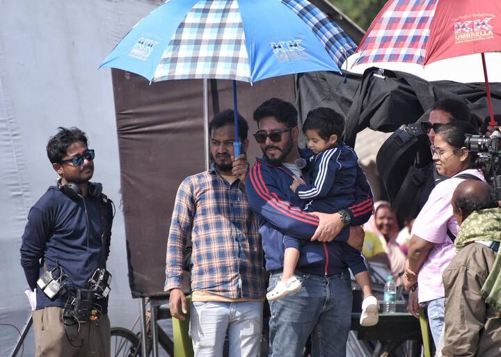 অন্যদিকে রাজ এই সিরিজের খবর শেয়ার করে লিখেছেন, 'অ্যাকশন, ড্রামা, সাসপেন্স, এন্টারটেইনমেন্ট, পাওয়ার প্যাকড পারফরম্যান্স নিয়ে- প্রায় এক দশক প্রতীক্ষার পর সকলের চাহিদায়, একটি অনবদ্য কাস্টের সঙ্গে ফিরছে 'আবার প্রলয়'।