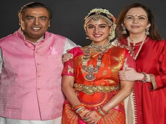 মিডিয়া রিপোর্ট বলছে, রাধিকা মার্চেন্টের মোট সম্পত্তির পরিমাণ ৮ থেকে ১০ কোটি টাকা।