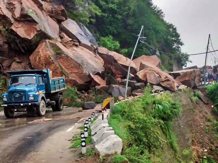 joshimath 309 landslide on 247 km road that linked to Rishikesh Joshimath Sinking: जोशीमठ को लेकर चौंकाने वाली रिपोर्ट, 247 किमी की रोड, हर किमी पर लैंडस्लाइड