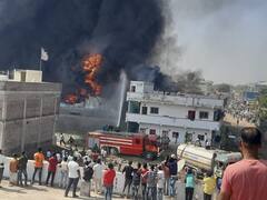 PHOTO: औरंगाबादच्या 'चटाई कंपनी'ला भीषण आग