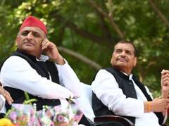 शिवपाल यादव से मिलने उनके घर पहुंचे अखिलेश यादव, चाचा की नई जिम्मेदारी पर आई ये जानकारी