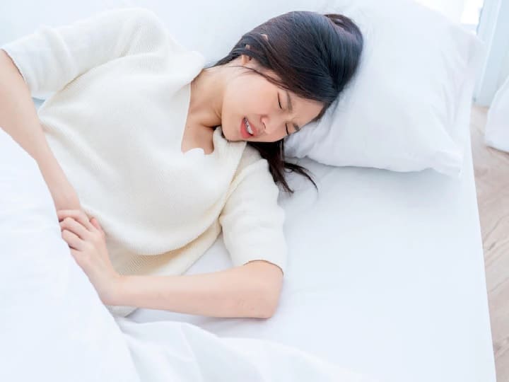 Heavy Periods: पीरियड्स के दौरान लंबे समय तक हुई हैं ज्यादा ब्लीडिंग? जानें इसका क्या कारण हो सकता है Heavy Periods Bleeding for a long time this time between sections Know what could be the reason Heavy Periods: पीरियड्स के दौरान लंबे समय तक हुई हैं ज्यादा ब्लीडिंग? जानें इसका क्या कारण हो सकता है