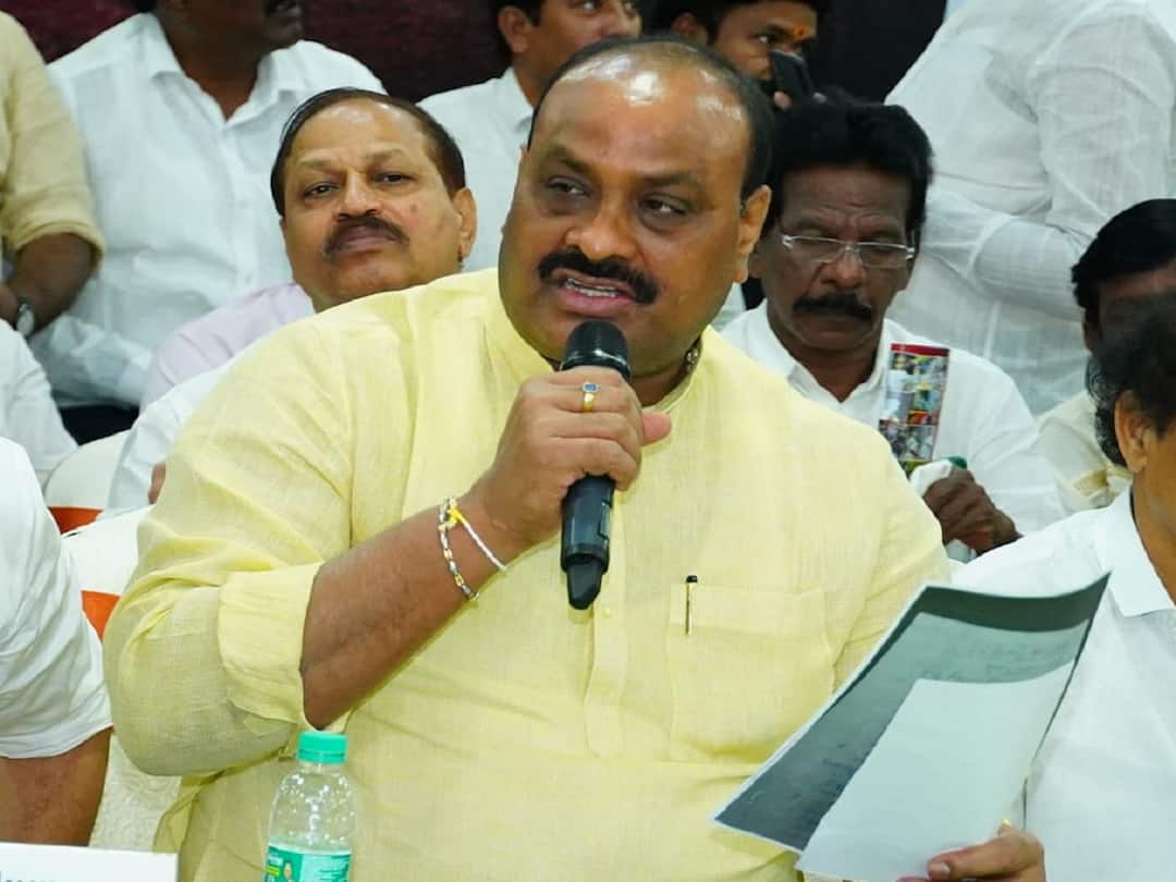TDP Leader atchannaidu demands to Interfere DGP over Chandrababu Pileru tour చంద్రబాబు పర్యటన అడ్డుకోవటం దారుణం, డీజీపీ జోక్యం చేసుకోవాల్సిందే - అచ్చెన్నాయుడు డిమాండ్
