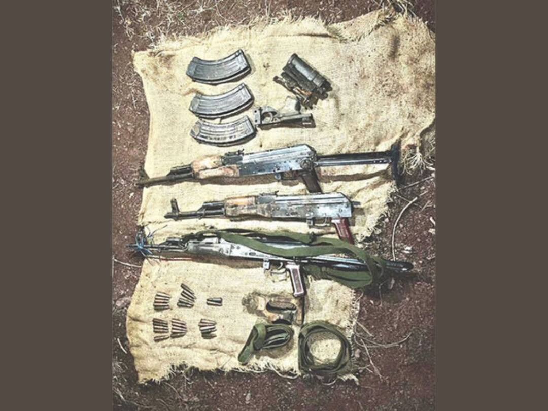 Army Busts Hideout, Recovered Arms And Ammunition In Jammu & Kashmir's Poonch Army Busts Hideout Recovered Arms And Ammunition In Jammu And Kashmir Poonch District Army Busts Hideout, Recovered Arms And Ammunition In Jammu & Kashmir's Poonch