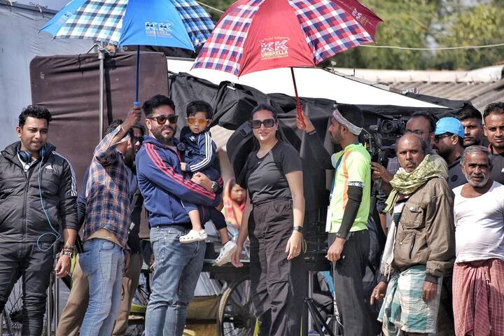 রাজ চক্রবর্তী এন্টারটেনমেন্টের ব্যানারে এই সিরিজ মুক্তি পেলেও, এই সিরিজের প্রযোজনা করবেন শুভশ্রী স্বয়ং। এই প্রথম অন্য ভূমিকায় দেখা যাবে তাঁকে।