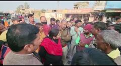 In Pics: सरगुजा में बैंक प्रबंधन के रवैये से नाराज किसानों ने नेशनल हाईवे किया जाम, देखें तस्वीरें