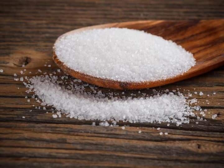Should We give up eating sugar or not Know what expert says Sugar Benefits And Risk: क्या चीनी खाना बिल्कुल छोड़ देना चाहिए? जानें एक्सपर्ट का जवाब