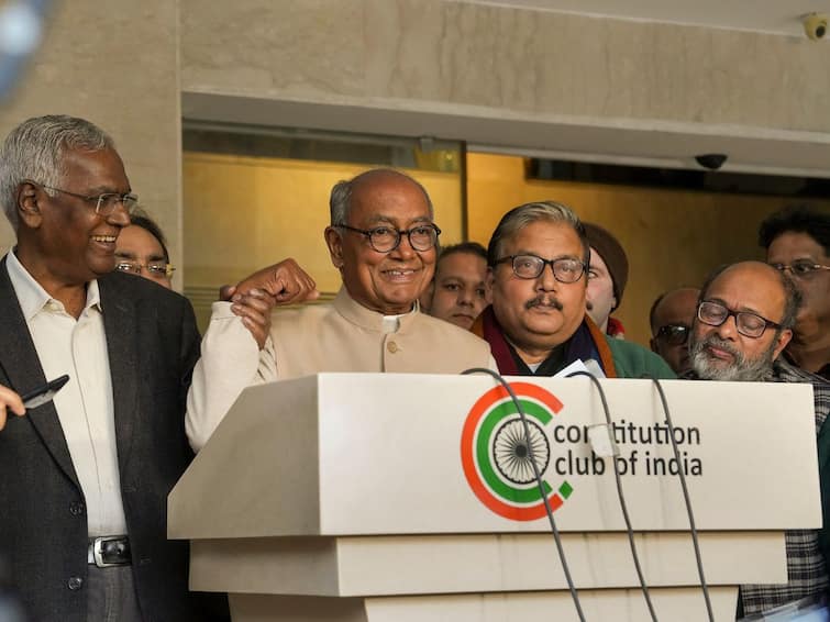 ‘Sketchy And Not Concrete,’ Digvijaya Singh Says Opposition To Oppose EC’s Proposal On Remote Voting Machine Opposition Parties To Oppose EC’s Proposal On Remote Voting Machine: Cong Leader Digvijaya Singh